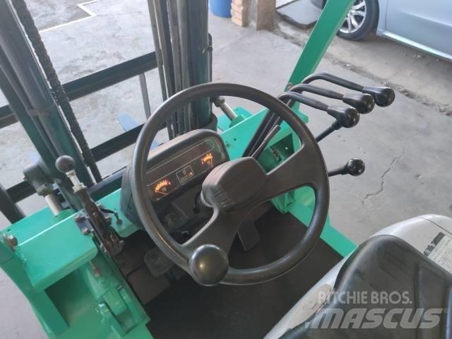Mitsubishi FD 25 Dieselstapler