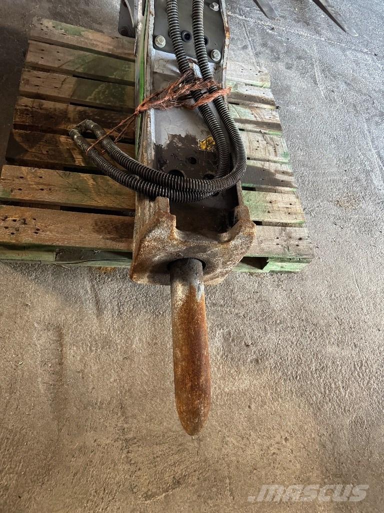 Hyundai R140W-9A Mobilbagger