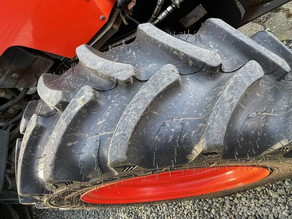 Kubota M 7040 Traktoren