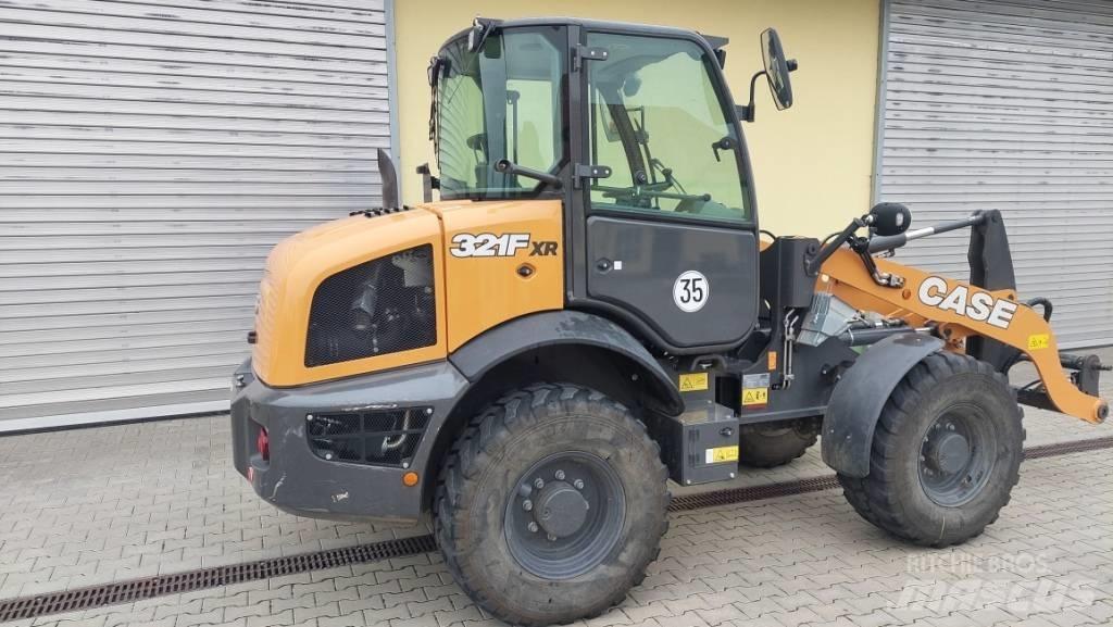CASE 321 F Radlader