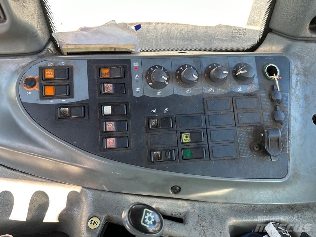 Valtra N101 Traktoren
