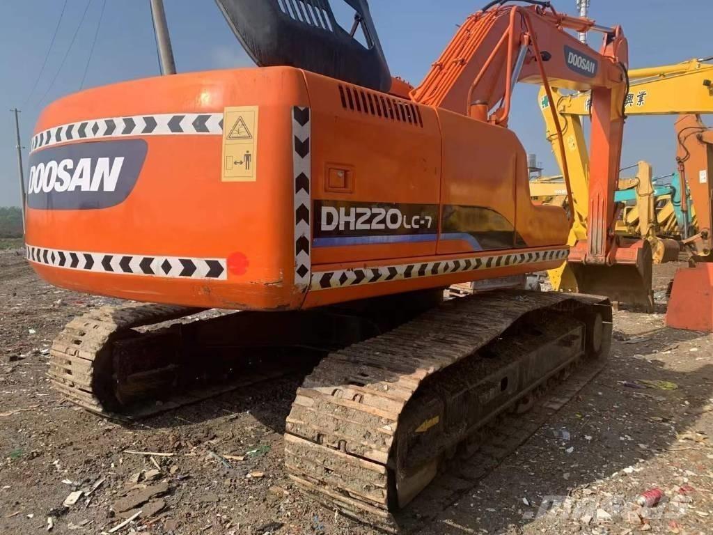 Doosan DH 220 Raupenbagger