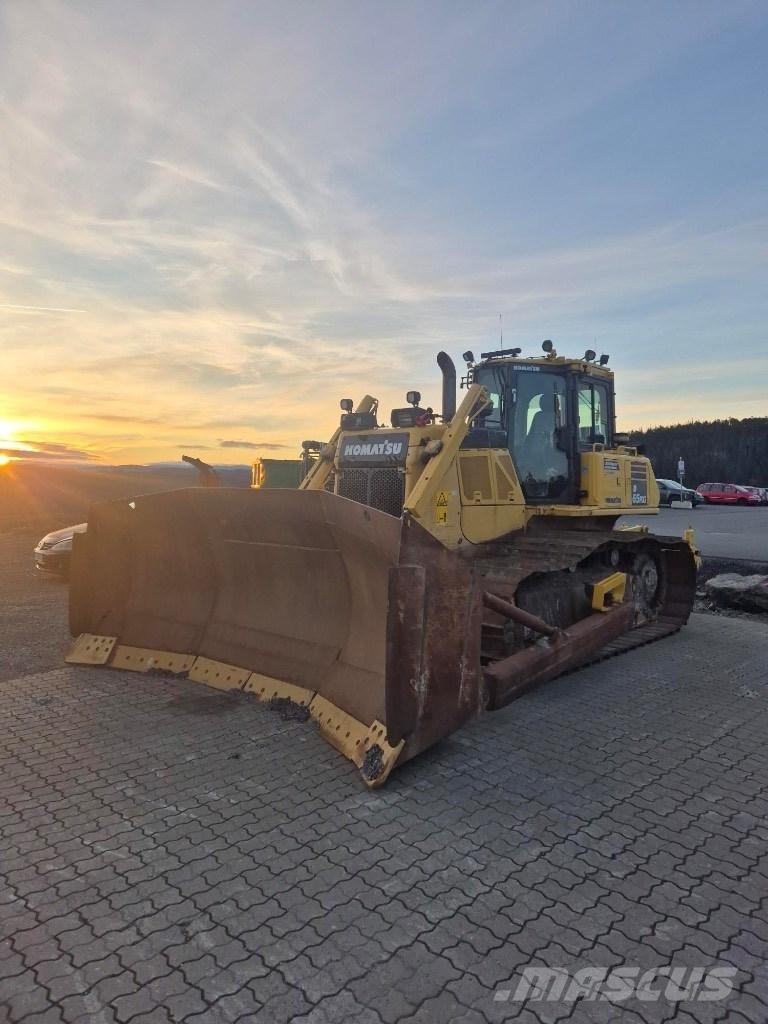 Komatsu D65 pxi Bulldozer