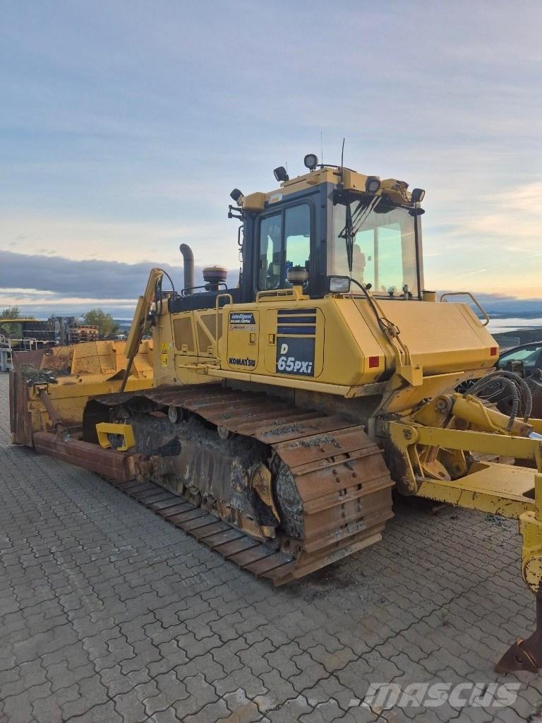 Komatsu D65 pxi Bulldozer