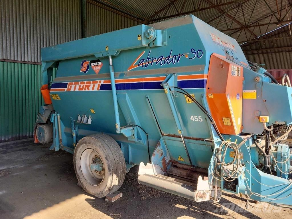 Storti Labrador 9 Futtermischwagen