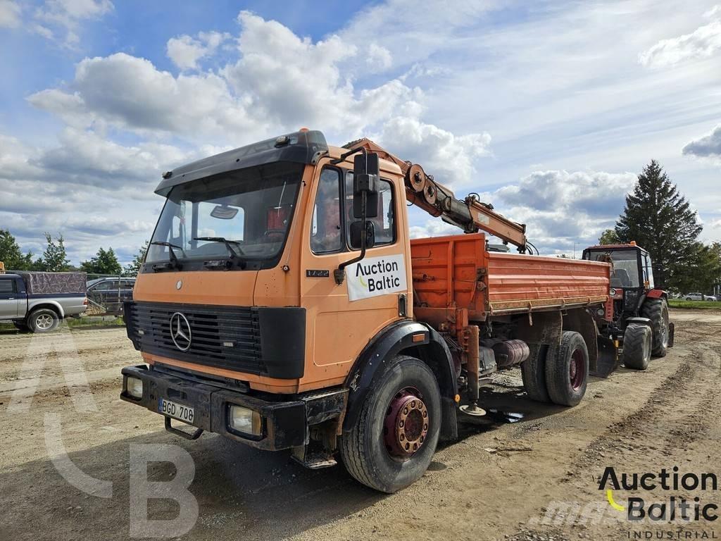 Mercedes-Benz 1722 Kipper