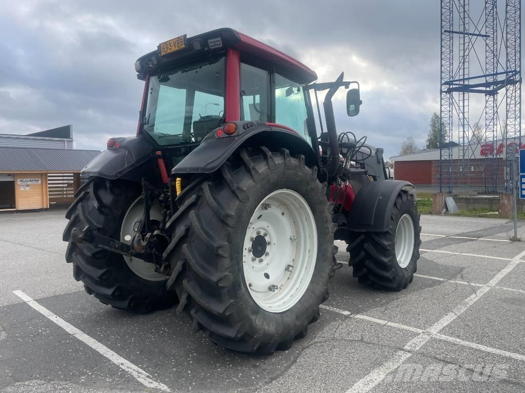 Valtra T 131 Traktoren