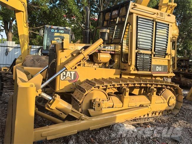 CAT D 6 D Bulldozer