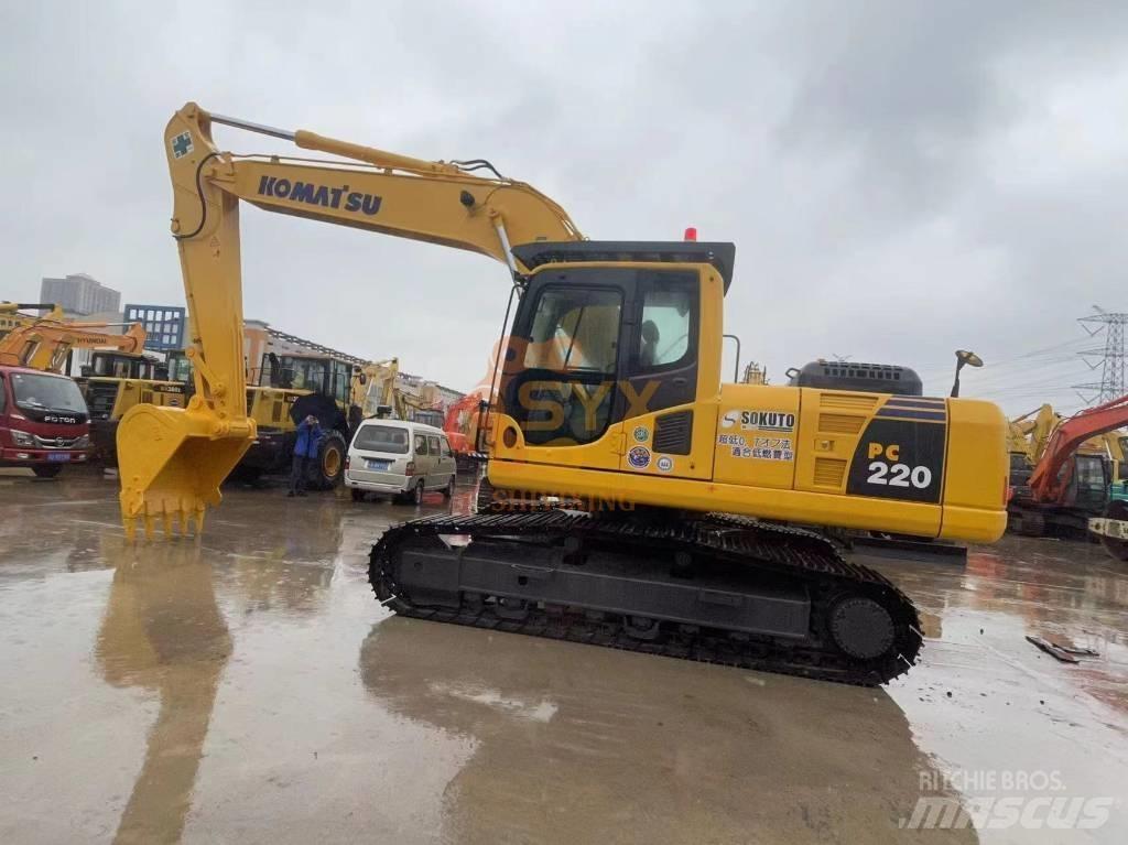 Komatsu PC 220-8 Raupenbagger