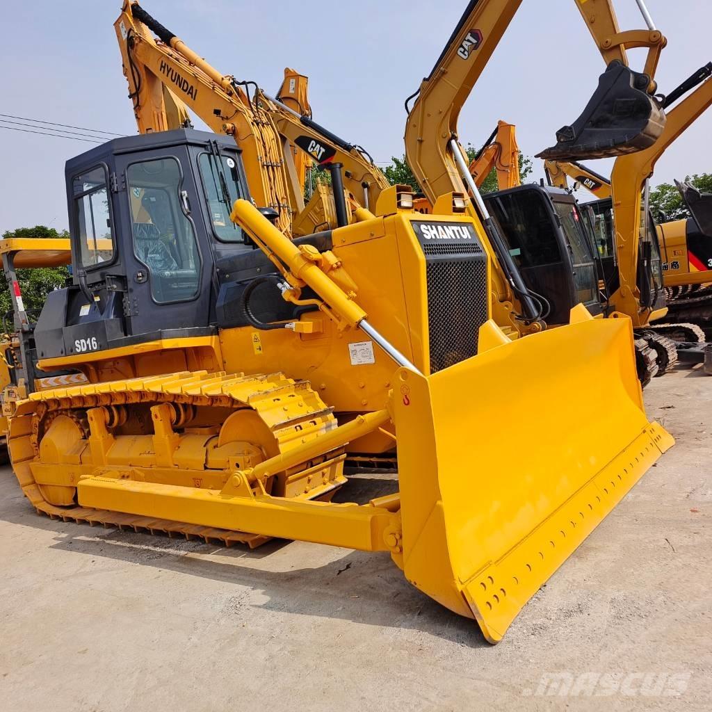 Shantui SD 16 Bulldozer