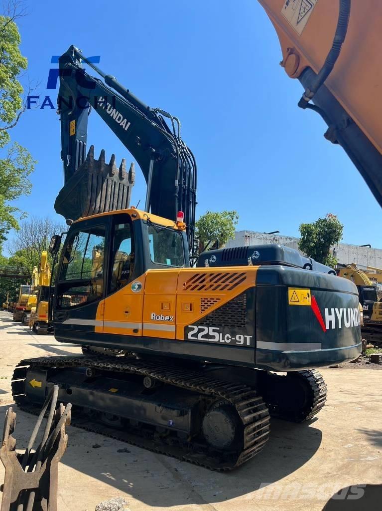 Hyundai 225LC-9t Raupenbagger