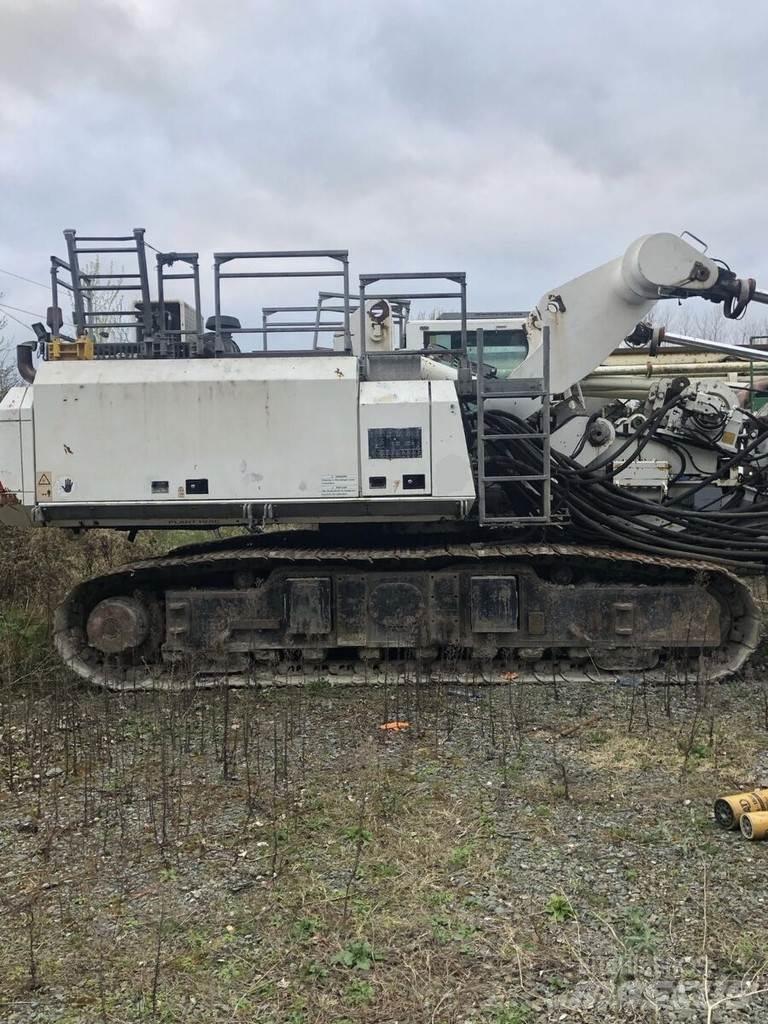 Bauer BG 24 Schwere Bohrgeräte