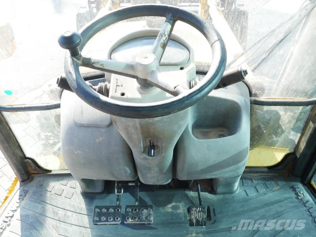 Komatsu WB 97 R-5 Baggerlader