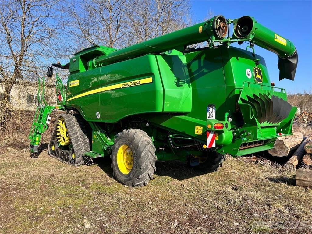 John Deere T670i Mähdrescher