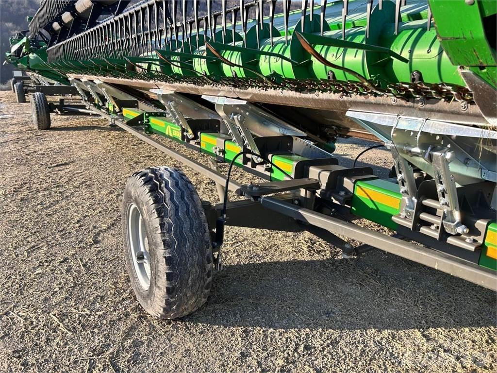 John Deere T670i Mähdrescher
