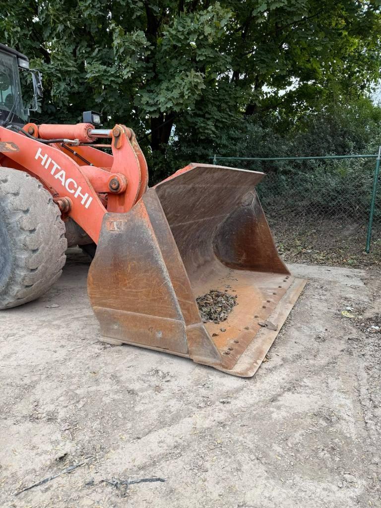 Hitachi ZW 250 Radlader