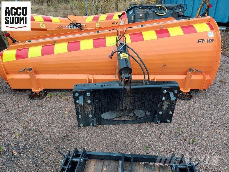 FMG ALUEAURA AA330 Schneeschilde und -pflüge