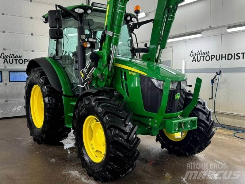 John Deere 5100 R Traktoren