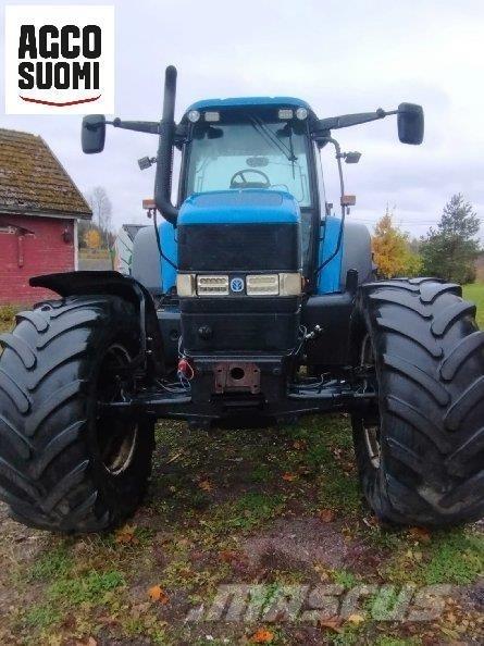 New Holland TM175 Traktoren