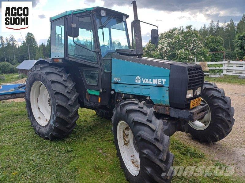 Valmet 665 Traktoren