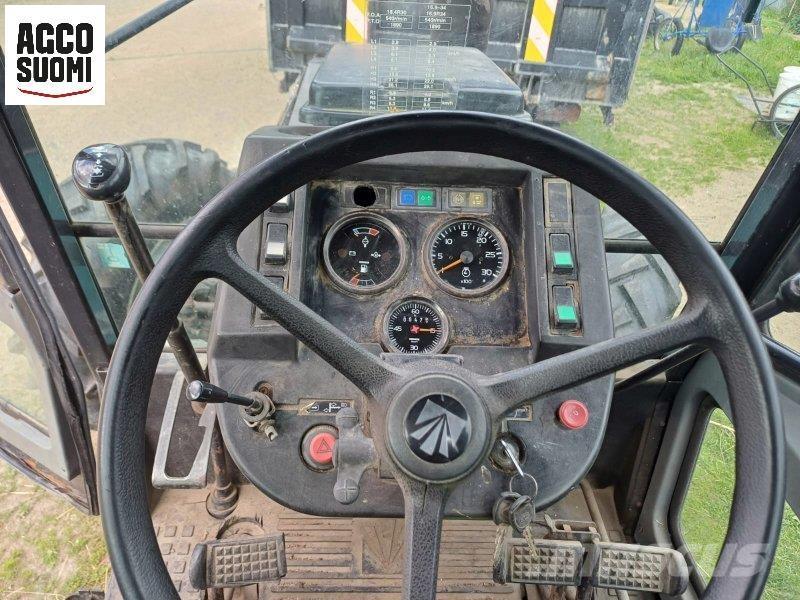 Valmet 665 Traktoren