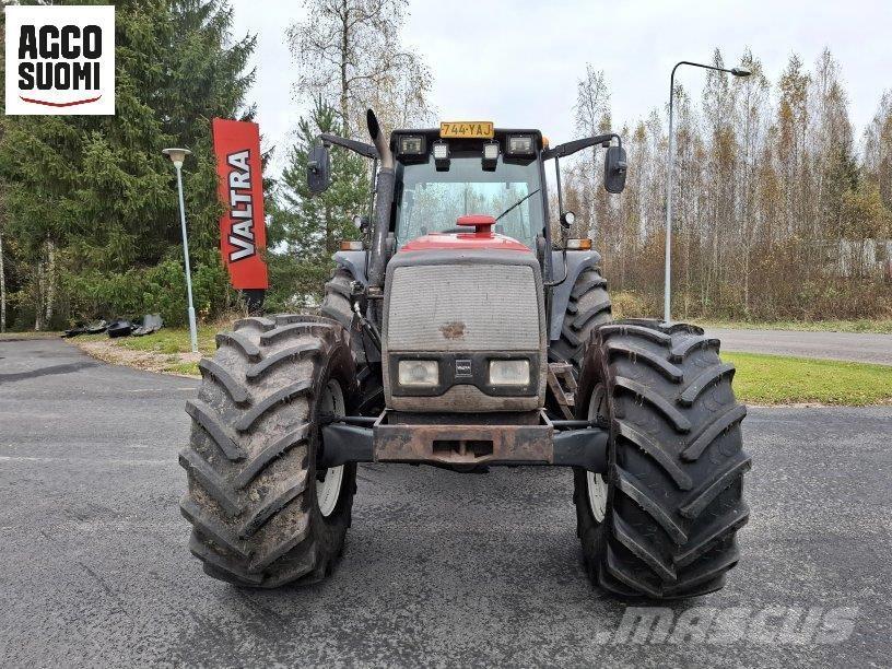 Valtra 8550 HT Traktoren