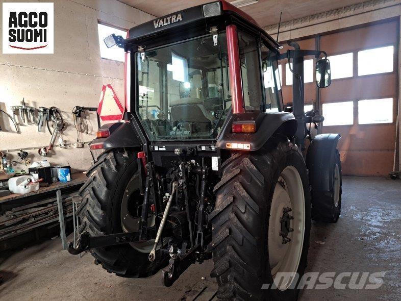 Valtra A92 Traktoren