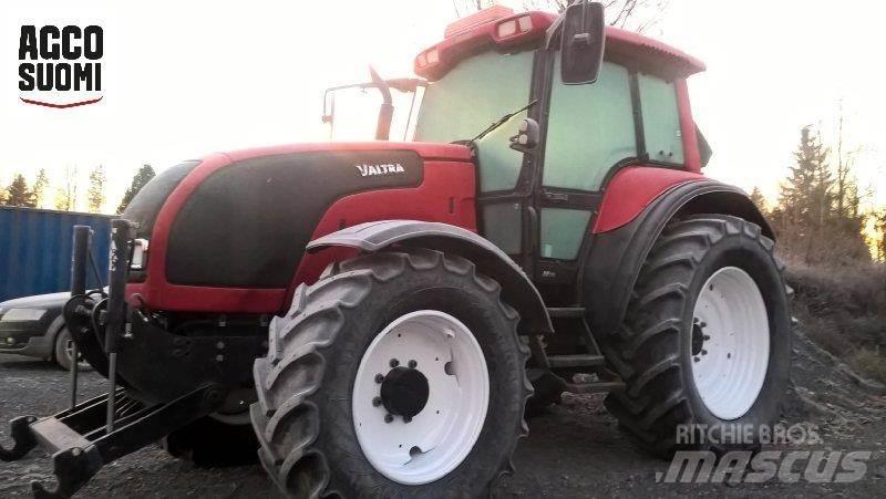 Valtra M130 Traktoren
