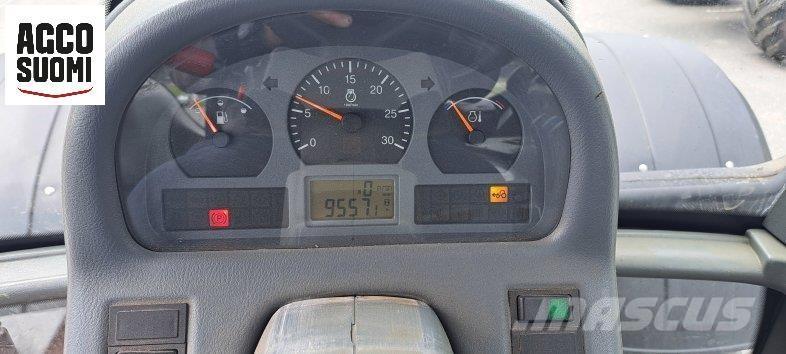 Valtra N121 H Traktoren