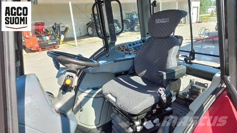 Valtra N122D Traktoren