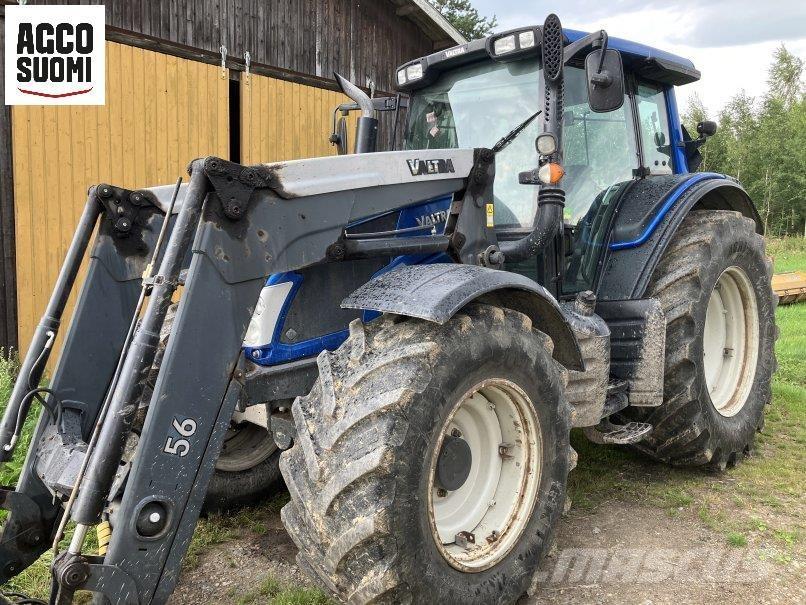 Valtra N143 HITECH Traktoren
