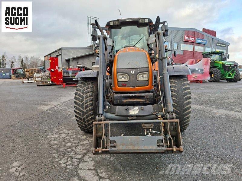 Valtra T162 DIRECT Traktoren