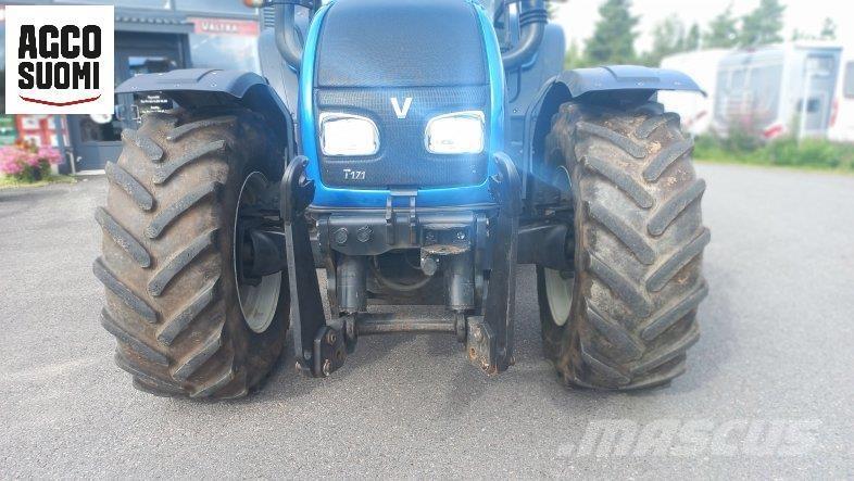 Valtra T171 H Traktoren