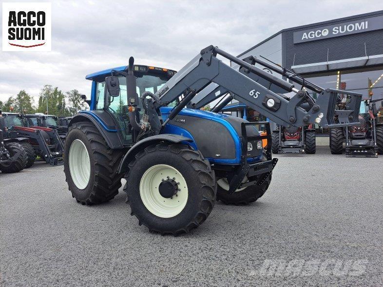 Valtra T171 HITECH Traktoren