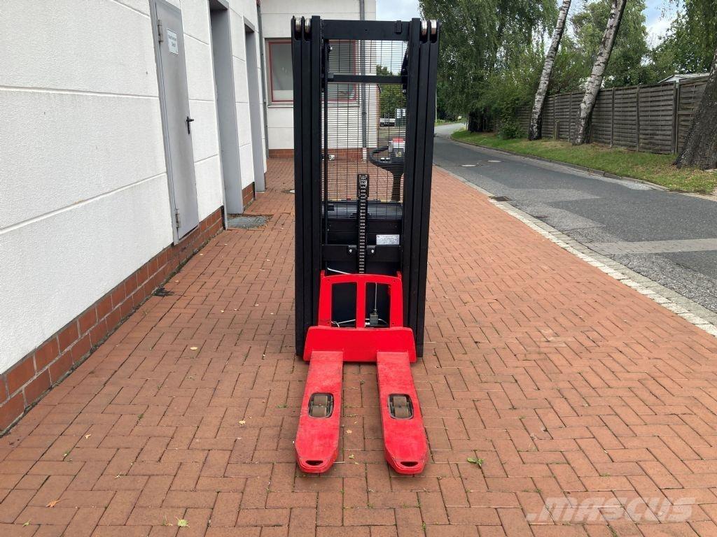 Hyster S 1.4 Deichselstapler