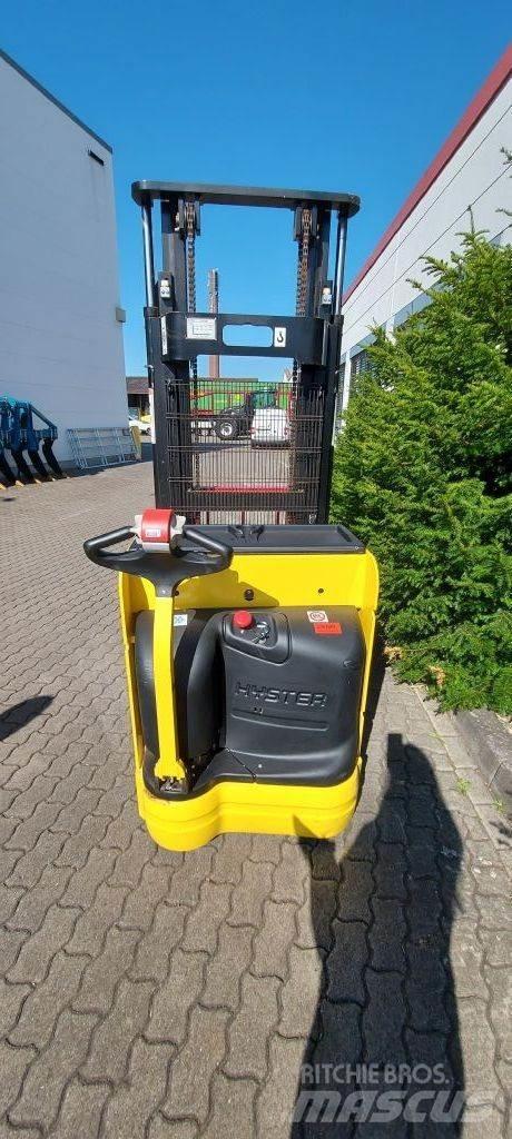 Hyster S 1.4 IL Deichselstapler