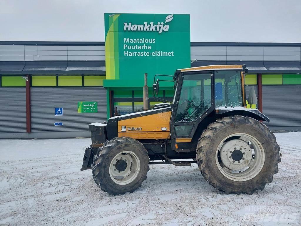 Valmet 665 Traktoren