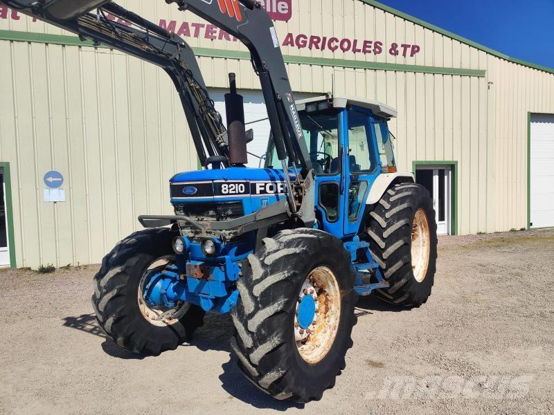 Ford 8210 Traktoren