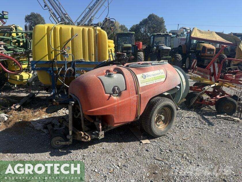  800 λίτρα Traktoren