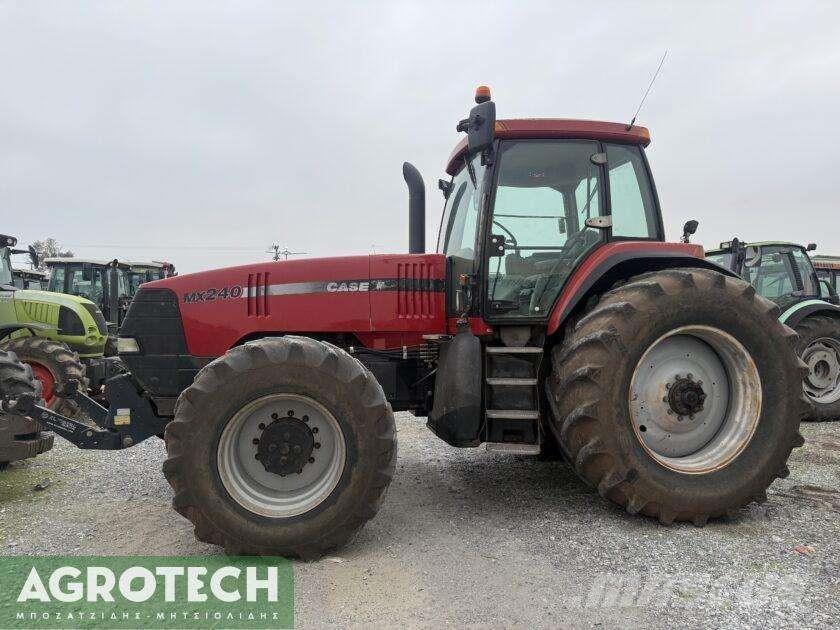 CASE Magnum MX 240 Traktoren