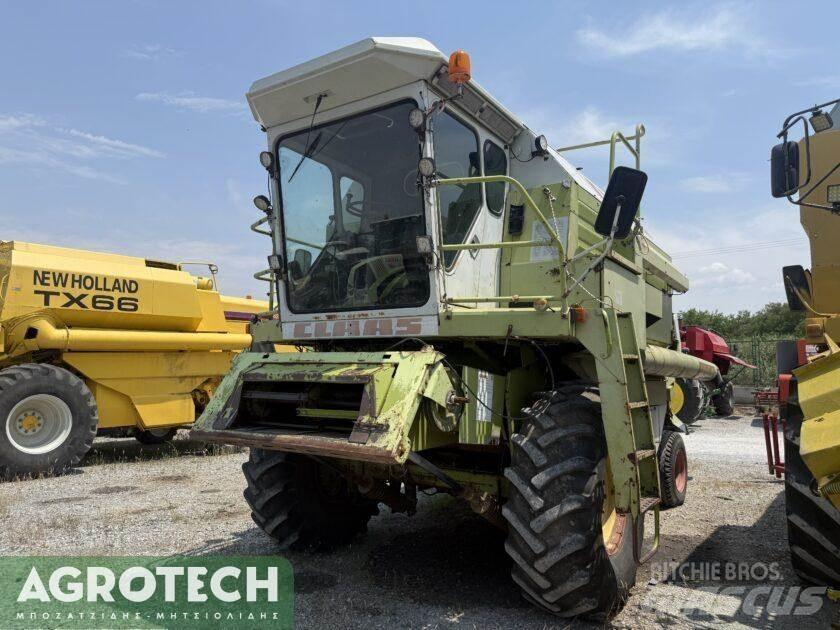 CLAAS Dominator 96 Traktoren