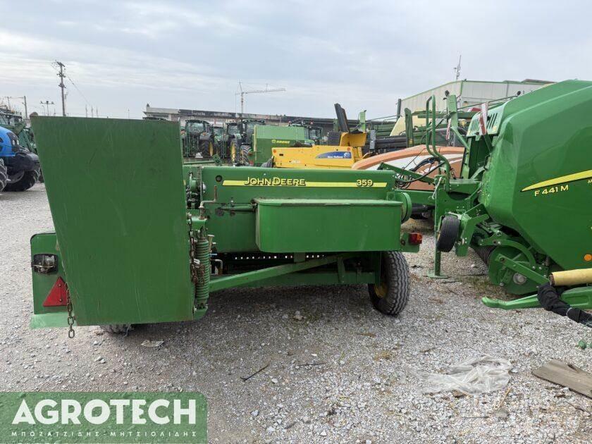 John Deere 359 Traktoren