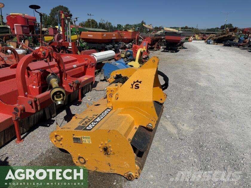  Kastor350 T1700 Traktoren