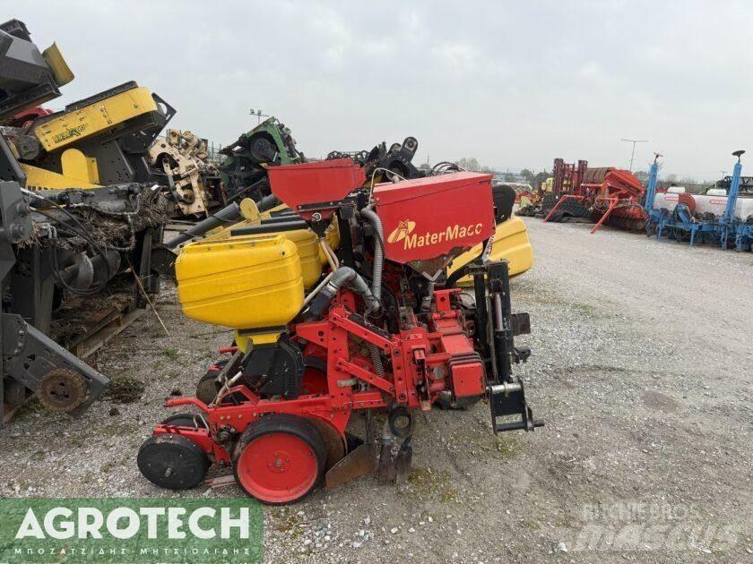 MaterMacc MS 8200 Traktoren