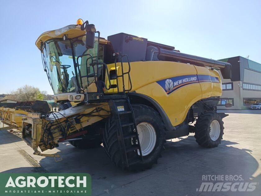 New Holland CX 840 Traktoren