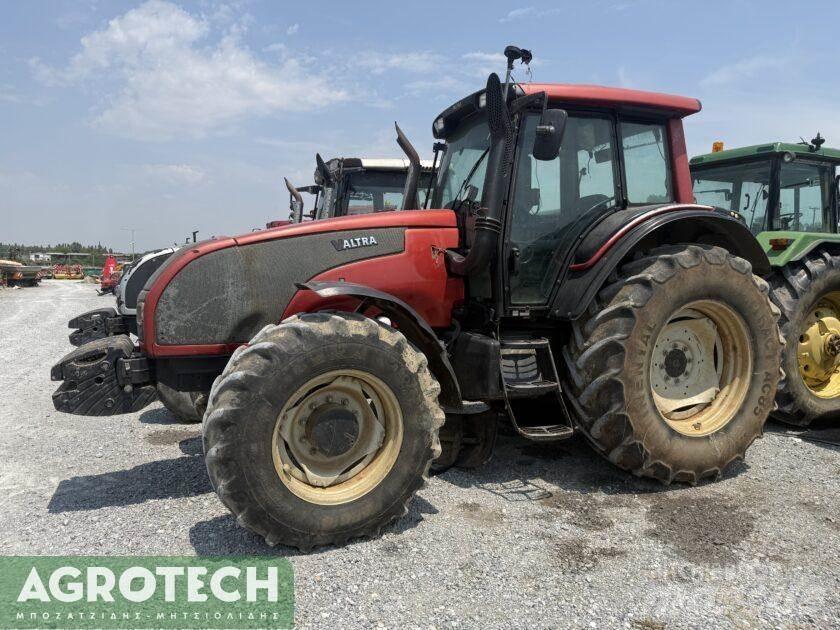 Valtra T151 Traktoren