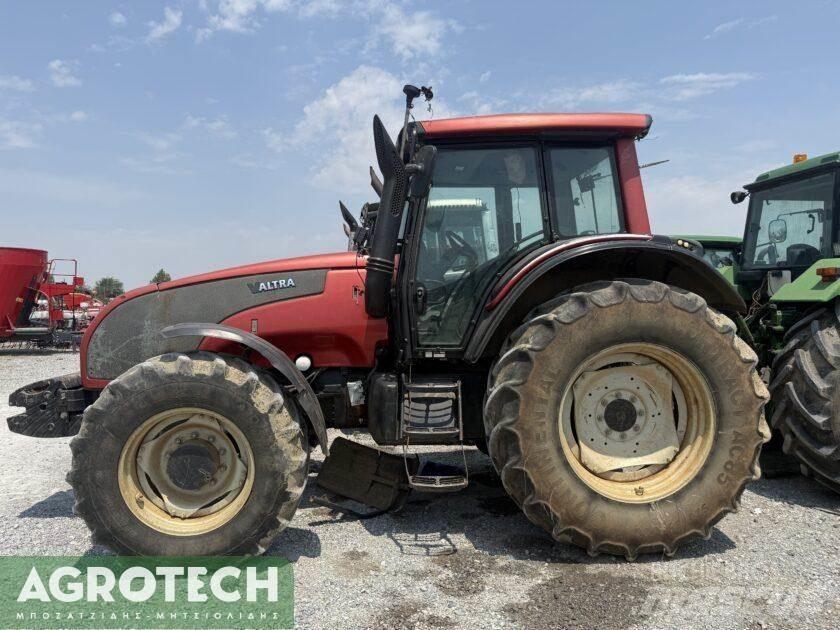 Valtra T151 Traktoren