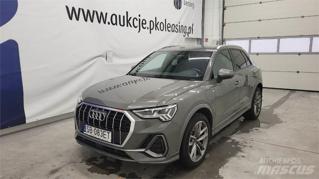 Audi Q3 PKWs