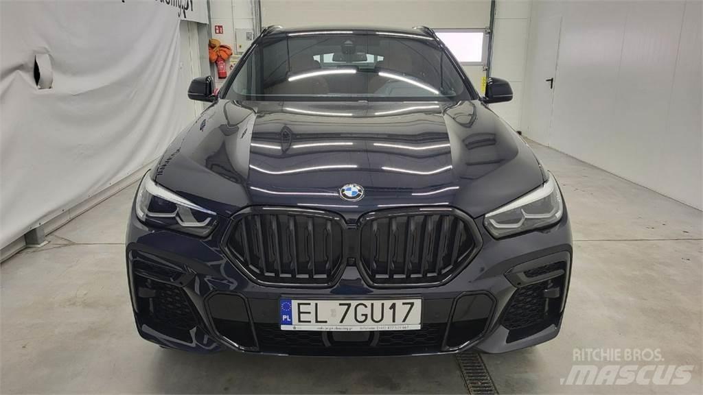 BMW X6 PKWs