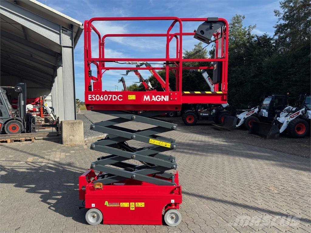 Magni ES 0607 DC Scheren-Arbeitsbühnen